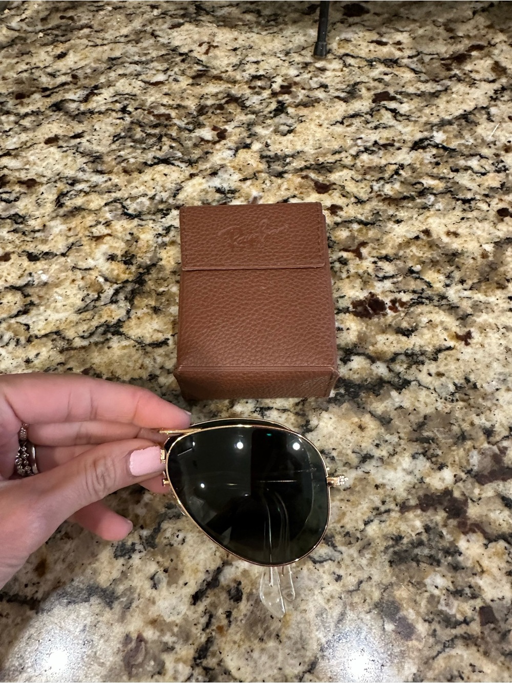 Ray-Ban folding Gold Frame Aviator Sunglasses with Dark Green Lenses